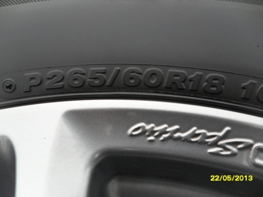 ขายแม็กTOYOTA FORTUNER TRDพร้อมยาง  265/60R18 ยางสัปดาห์ที่49 ปี10 จำนวน 1 ชุดพร้อมน๊อตแท้ 24 ตัว