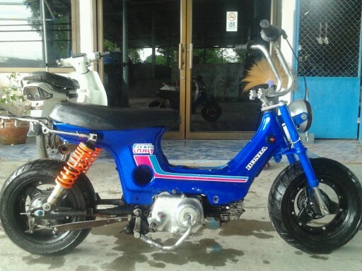 ขาย HONDA ชาลี ขายตามสภาพ ครับ สีสวยทำใหม่ ล้อ 4.7 หน้าหลัง ยางใหม่ มีอะไหล่ให้ครบ รถเพิงล้างนะครับ