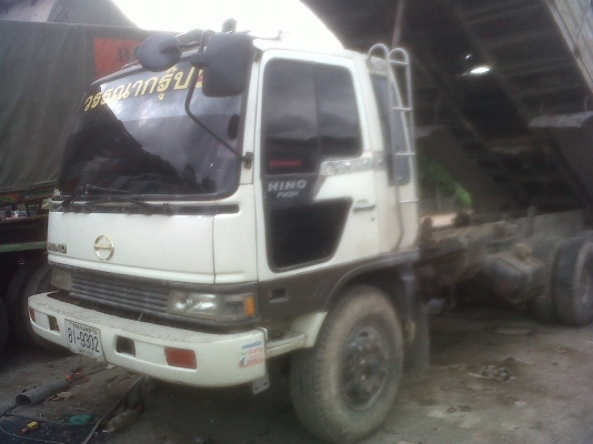 ขายด่วน   สิบล้อ  3H เครื่อง HO7D 195 เกียร์เดิม 5 เกียร์ สโลว์กลาง