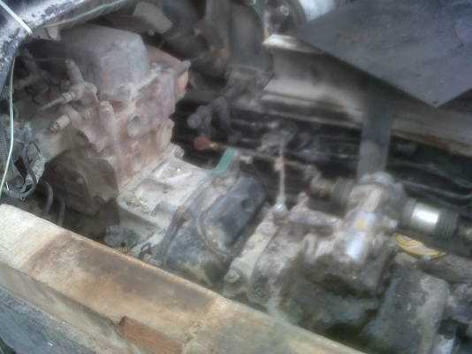 ขายด่วน   สิบล้อ  3H เครื่อง HO7D 195 เกียร์เดิม 5 เกียร์ สโลว์กลาง