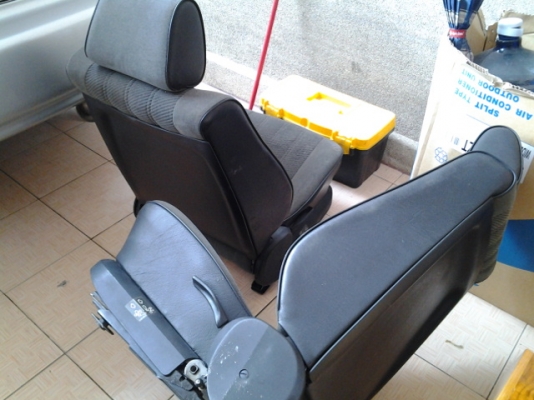 ขายเบาะ BMW E30 สภาพสวยเบาะรางแน่นครับ เหมือนใหม่ครับ