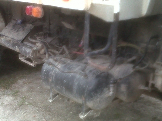 ขายด่วน Hino  เครื่อง EM 100   10   เกียร์