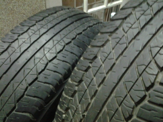 ยาง 255/70 ขอบ16 ปี10 ของ dunlop ครับ ยาง 255/70 ขอบ16 ปี10 ของ dunlop ครับ