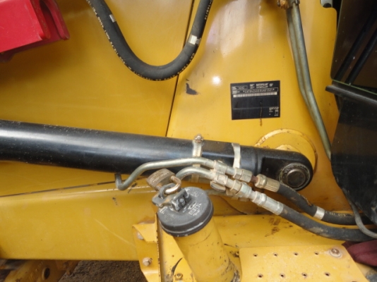 CAT รถตักหน้าขุดหลัง มือหนึ่งออกห้าง เอกสารพร้อมค่ะ