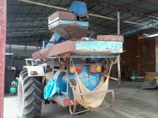 ขายรถไถ 6800พร้อมเครื่องสีข้าวโพด 295000 บาท