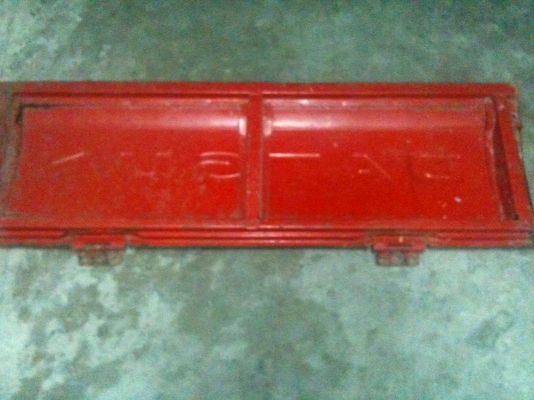 ฝาท้าย Datsun 620 และพวงมาลัยขาย 1,600 บาท พร้อมส่ง