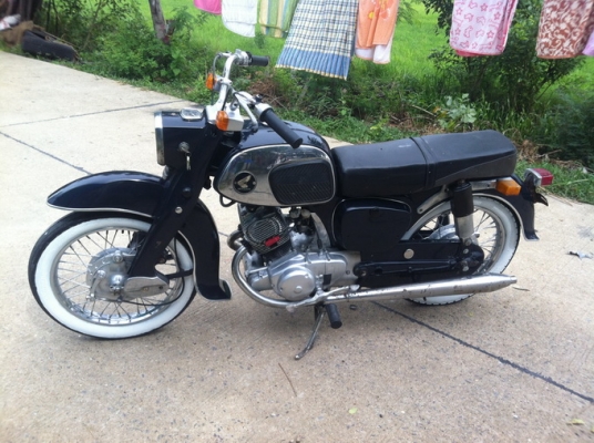 ขาย c92 ของครบ แท้ๆ สวยๆ ทะเบียนโอน เครื่องดีโครตๆ ของเดิมทั้งคัน สีสวยๆ 0918759329