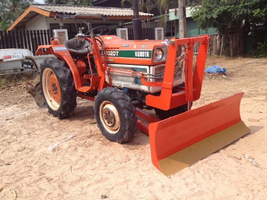 ขายด่วน L1802DT-M 4WD อุปกรณ์ครบ สภาพเก่านอก ขายด่วน L1802DT-M 4WD อุปกรณ์ครบ สภาพเก่านอก