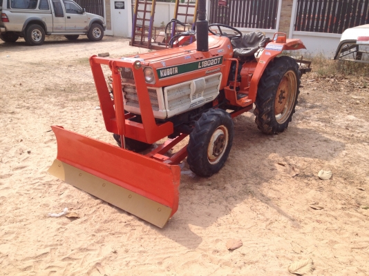 ขายด่วน L1802DT-M 4WD อุปกรณ์ครบ สภาพเก่านอก