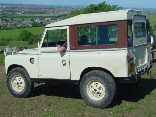 ขาย LAND ROVER  Sireis 2A  3  ประตู