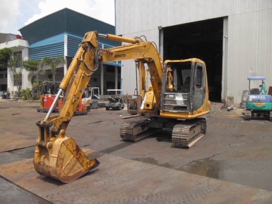 ขายรถขุด Komatsu PC 70-7 สภาพเยี่ยม พร้อมใช้งาน