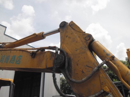 ขายรถขุด Komatsu PC 70-7 สภาพเยี่ยม พร้อมใช้งาน