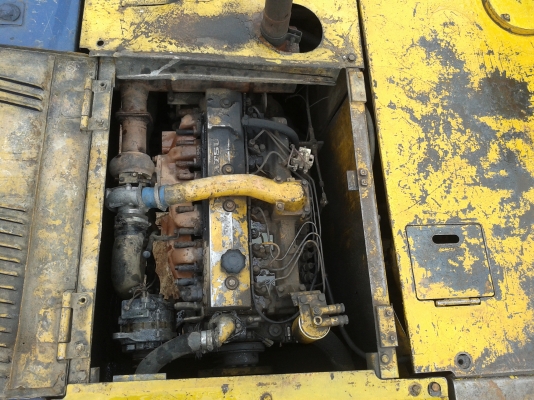 ขาย KOMATSU PC 200-5 คอนโทรลสั้น ไฟฟ้า แอร์ เครื่องเดิม 6D95L ปั้มเดิม โทร 0862254227 เอกสารเล่มทะเบียน