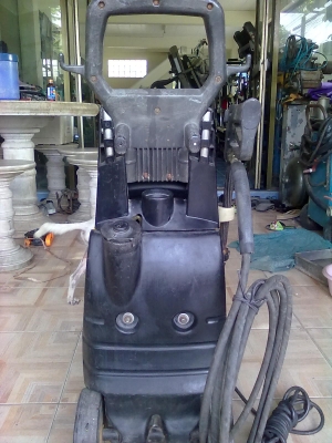 ปั๊มอัดฉีดน้ำแรงดันสูง ยี่ห้อคาร์เชอร์