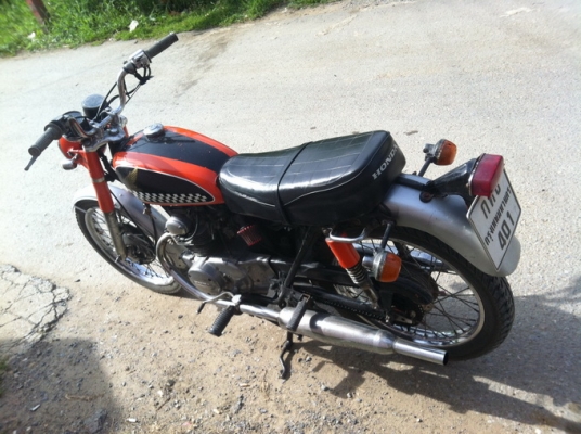 ขาย cb175 สวยๆ สตาร์ทง่าย ทะเบียนโอนเครื่องดีมากๆ ของเดิมเยอะ สีสวย 0918759329