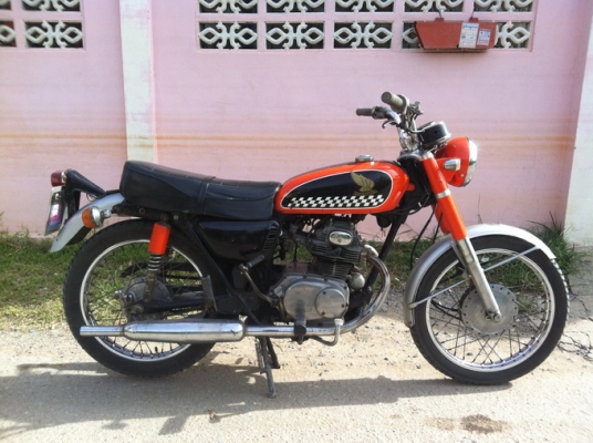 ขาย cb175 สวยๆ สตาร์ทง่าย ทะเบียนโอนเครื่องดีมากๆ ของเดิมเยอะ สีสวย 0918759329