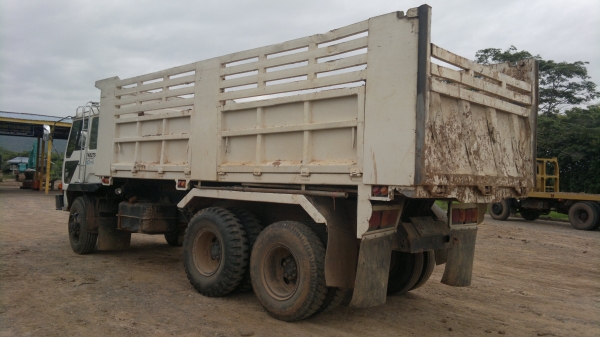 ขายรถบรรทุก 10 ล้อดั้มดิน MITSUBISHI  2เพลา