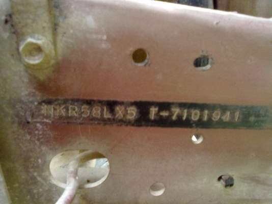 ขายรถหกล้อดั้มพร้อมใช้0859108876 รถห้างแท้ครับมือเดียวจัดไฟแนนซ์ ได้สามแสนกว่าดาวน์ประมาณ สองแสนกว่าครับ