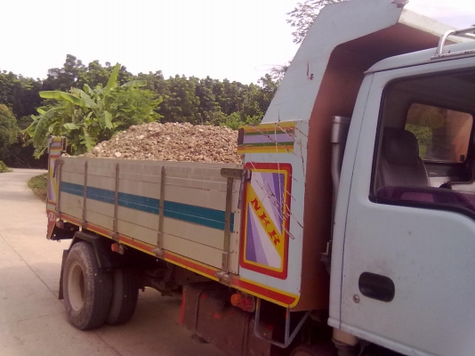 ขายรถหกล้อดั้มพร้อมใช้0859108876 รถห้างแท้ครับมือเดียวจัดไฟแนนซ์ ได้สามแสนกว่าดาวน์ประมาณ สองแสนกว่าครับ