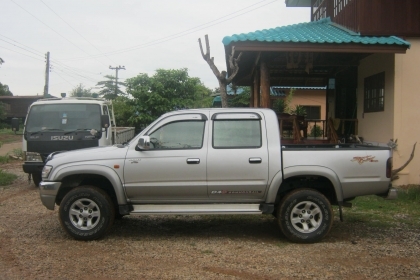 เครื่องดีมาก เครื่อง 2005 ไม่มีไอ สภาพเดิมๆ รถมือเดียวออกห้าง ปี2003 รถไม่เคยชน แอร์เย็น  เกียดี