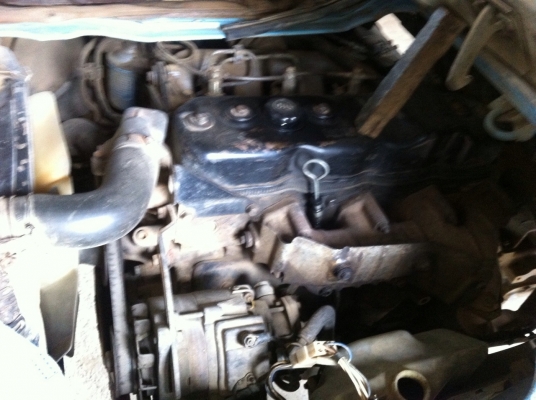 ISUZU NKR 110 HP 4BE1 ปี 34 กระบะเหล็กมีหลังคาโดยสารความยาว 4.50 เมตรสภาพสวย เครื่องแห้งแรงดีไม่มีเยิ้ม ภายในเก๋งบางเดิมๆคอนโซลภายในสวยครบ เกียร์ยาว ช่วงล่างเดิมๆคัชซีสวยไม่มีดาม ยาง 7.50 ขอบ 16 สภาพดี 80\% พร้อมบรรทุกพร้อมใช้งาน เอกสารทะเบียนภาษีครบพร้อมโ