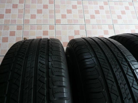 ขายยาง MICHELIN LATITUDE----225-65-17----ปลายปี11 (1ชุด)