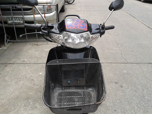 wave100ปี46 สีดำ เครื่องดีเดิมๆเอกสารครบ ชุดสีสด สนใจมาลองขับได้จ้า wave100ปี46 สีดำ เครื่องดีเดิมๆเอกสารครบ ชุดสีสด สนใจมาลองขับได้จ้า