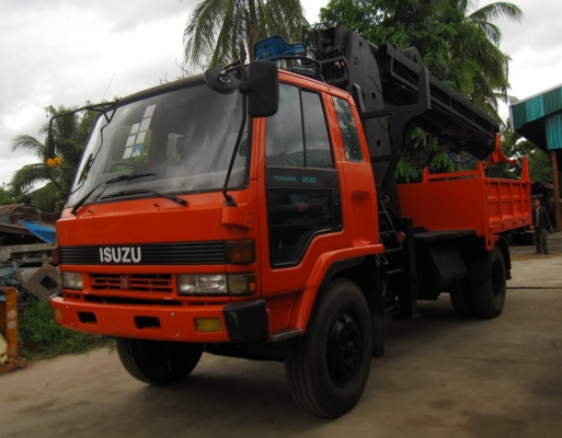 ขาย รถเครนสว่าน 5 ตัน Isuzu 6ล้อใหญ่ พร้อมใช้งาน