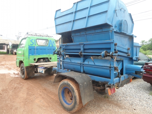 ขายด่วนหกล้อTL85 พร้อมตู้สีสิงห์เปลือยจัมโบ5ฟุตมีเล่มไม่มีชุดโอนราคาถูกรีบโทร 0843923995