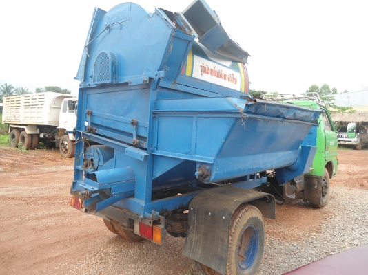 ขายด่วนหกล้อTL85 พร้อมตู้สีสิงห์เปลือยจัมโบ5ฟุตมีเล่มไม่มีชุดโอนราคาถูกรีบโทร 0843923995