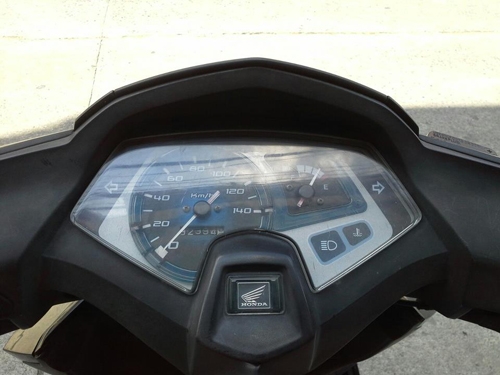 airblade ปี 50 สีเทา ดำ รถบ้าน เครื่องเดิมๆ แน่นๆ ชุดสีสด มีบังโคลนหักเท่านั้น เอกสารครบ คุ้มแน่นอน