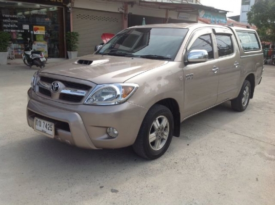 Toyota vigo 3.0G สี่ประตู ตัวท้อป เกียร์ออโต้ สภาพสวย