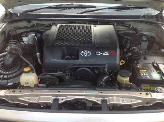 Toyota vigo 3.0G สี่ประตู ตัวท้อป เกียร์ออโต้ สภาพสวย