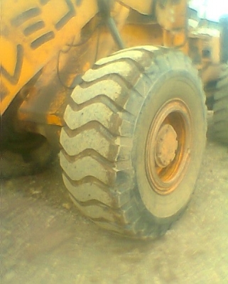 ขาย..รถตัก KOMATSU 530 รถสวย พร้อมใช้งาน ยางคู่หน้าใหม่ ยางคู่หลัง 60\%.