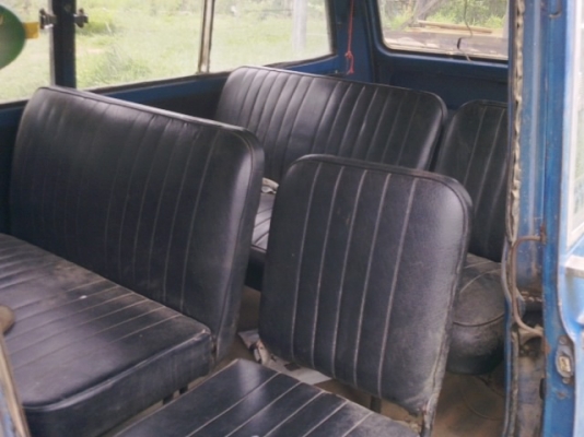 รถตู้เก่าครับ