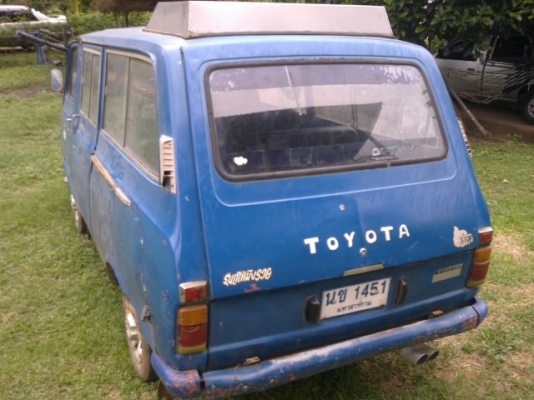 รถตู้เก่าครับ