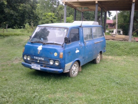 รถตู้เก่าครับ