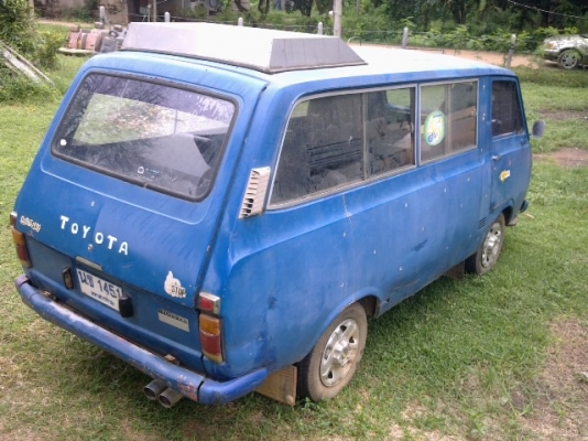 รถตู้เก่าครับ