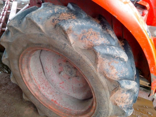ขาย kubota 3608 + อุปกรณ์ 4 ชิ้น 677 ชม ขาย kubota 3608 + อุปกรณ์ 4 ชิ้น 677 ชม