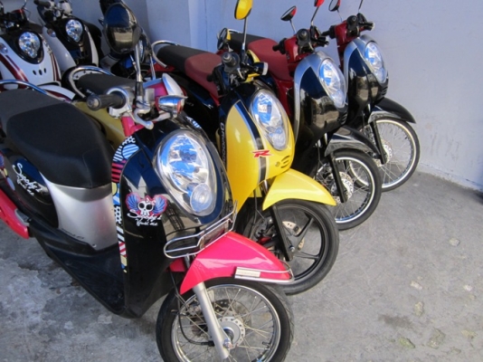 ยังไงก็ขาย scoopy-i มี4คันราคาปลีกส่งเอกสารพร้อม