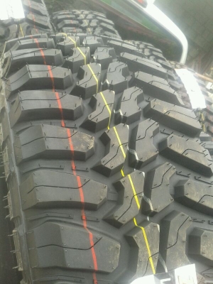 ขายยาง MUD 245/75R16 10 PR ปี13 Spec ยางแข่ง Cross Country ขายยาง MUD 245/75R16 10 PR ปี13 Spec ยางแข่ง Cross Country