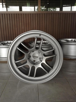 ล้อแมคENKEIรุ่นRPF-1ฃอบ18.5รู114 หน้า9.หลัง10 เป็นงานp@p.น้ำหนักเบา.แข็งๆทน. ล้อไม่เคยซ่อม