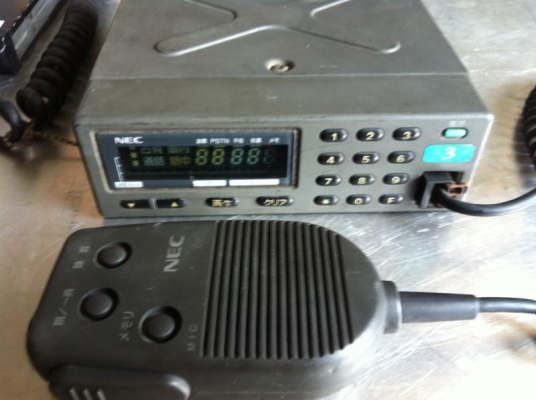 ขายวิทยุสื่อสารเก่าญี่ปุ้น พร้อมไมค์ สภาพสวยเดิมๆ