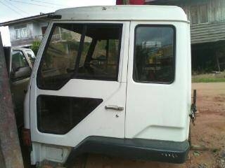 ต้องการ ขายหัวรถฟูโซ่ ไอ้หลง  สภาพ 90 \% ไม่ได้ทำสี ราคาต่อรองได้