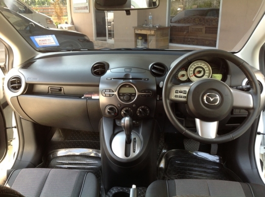 ขายรถ MAZDA2Sport