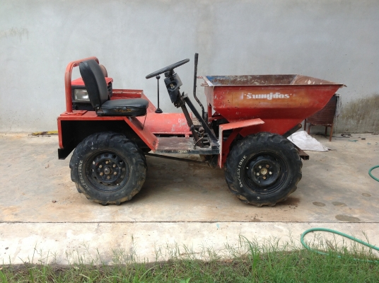 เด็ดสะระตี่!   รถดั๊มเปอร์ สำหรับเคลื่อนย้ายปูนผสม