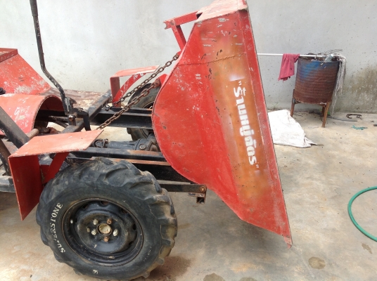 เด็ดสะระตี่!   รถดั๊มเปอร์ สำหรับเคลื่อนย้ายปูนผสม