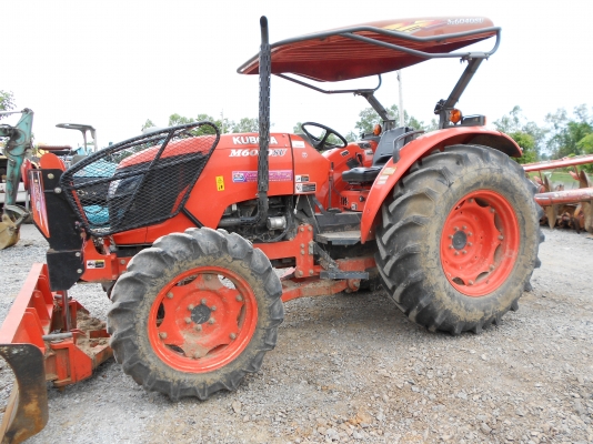 ขายรถแทรคเตอร์ รุ่น M6040 มือสองพร้อม ใบมีดดันดิน+ผานพรวน