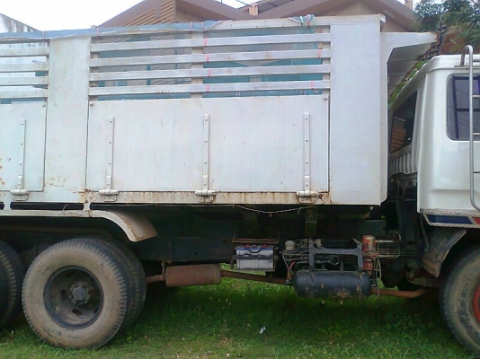 ขาย..รถสิบล้อ MITSUBISHI FN225K รถปี 25 เครื่องดี คัสซีสวย เก๋งสวย ภายในสวย มีแอร์เย็นฉ่ำ เบรคทิฟฟี่ รถสวย มีทะเบียนครบ.