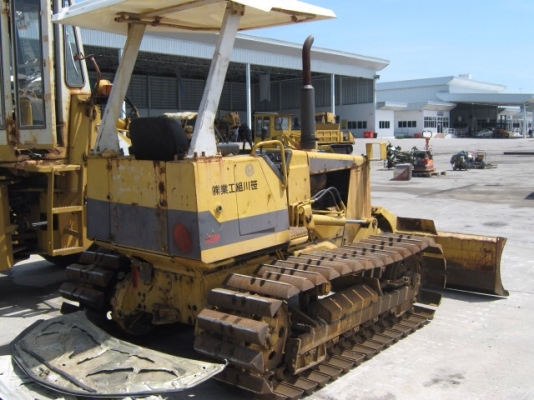 SALE__ขาย komatsu D20P-6 รถดันดินสไลด์ 6 ทิศทาง เก่านอก ตามสภาพนำเข้าจากญี่ปุ่นแท้ 100\% ไม่เคยผ่านการใช้งานในประเทศไทย